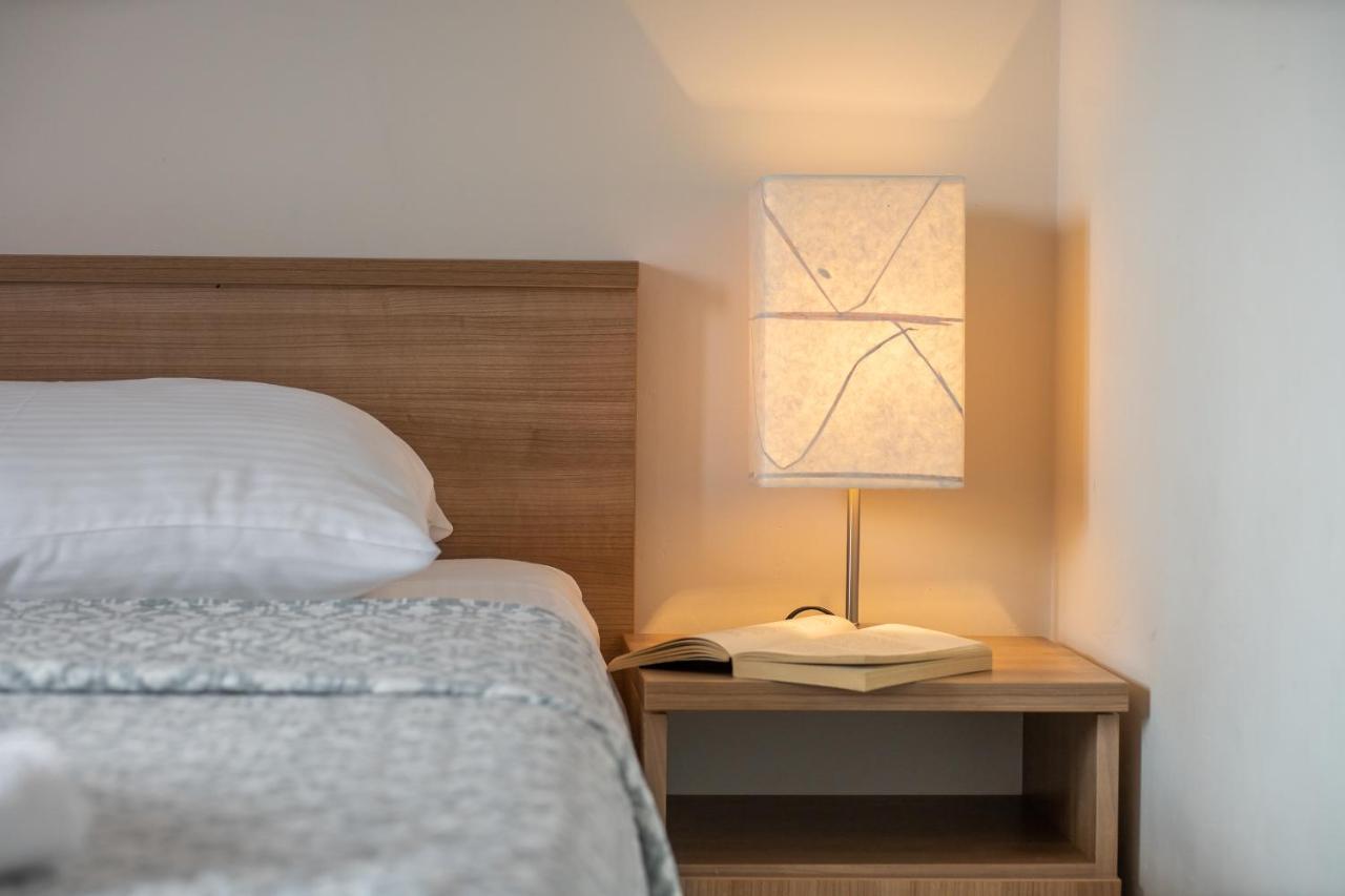 Argyruntum Apartments Stari Grad Kültér fotó