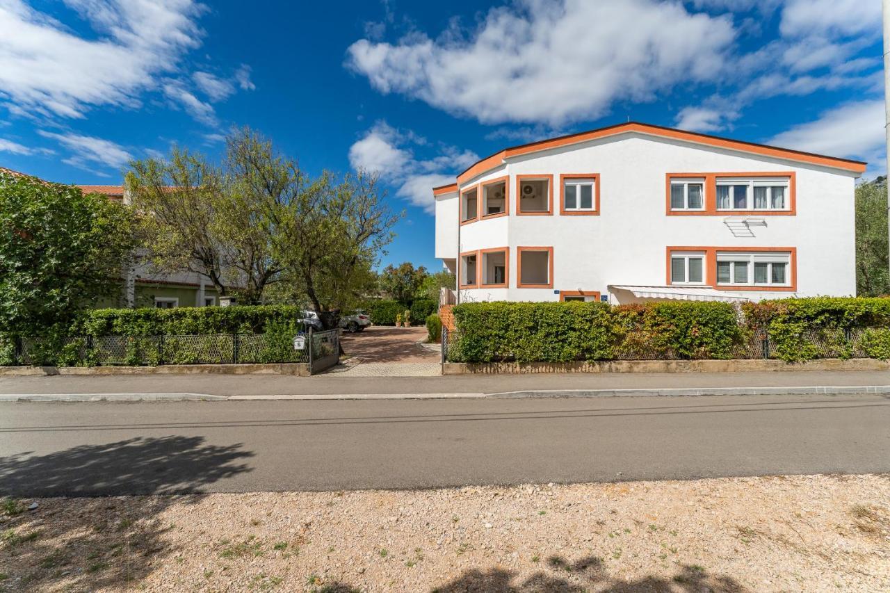 Argyruntum Apartments Stari Grad Kültér fotó